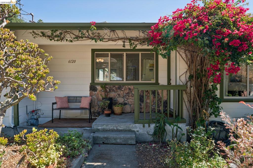6120 N Arlington Blvd Property Photo 1