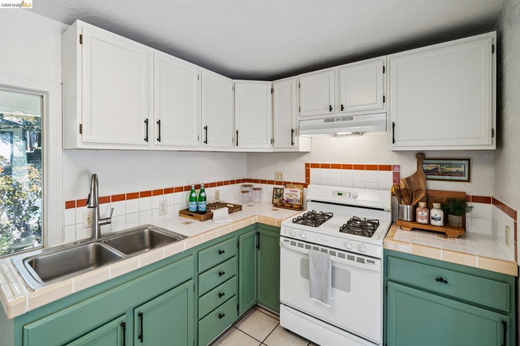 6120 N Arlington Blvd Property Photo 10