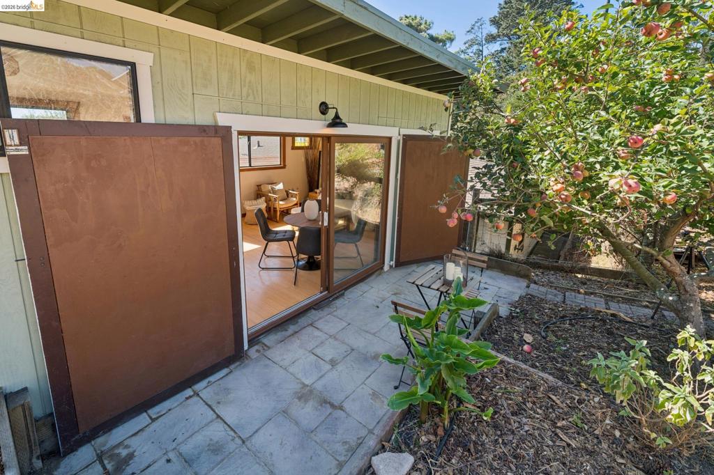 6120 N Arlington Blvd Property Photo 54