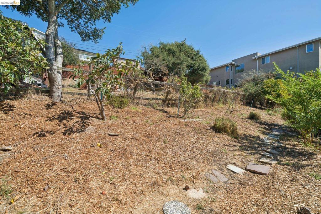 6120 N Arlington Blvd Property Photo 57