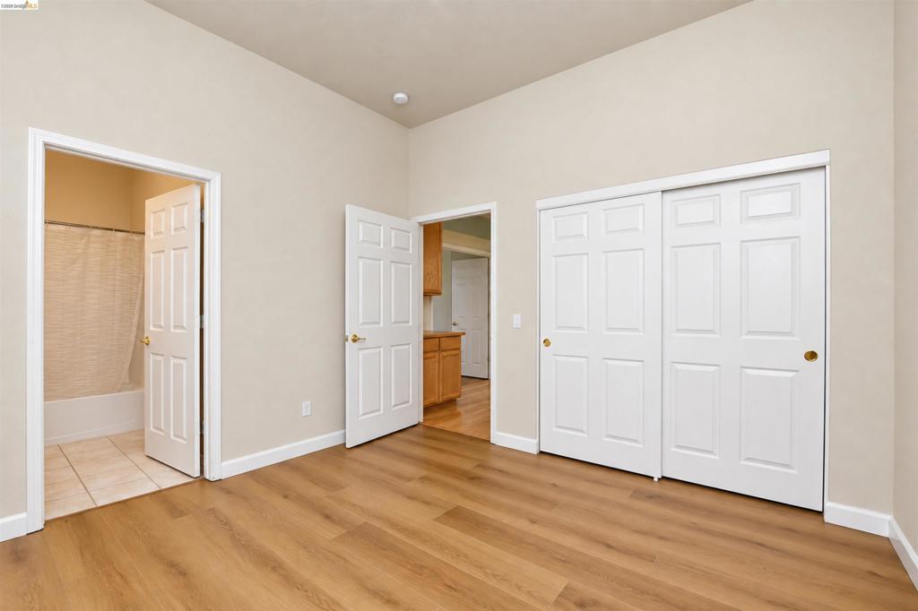 1587 Regent Dr Property Photo 21