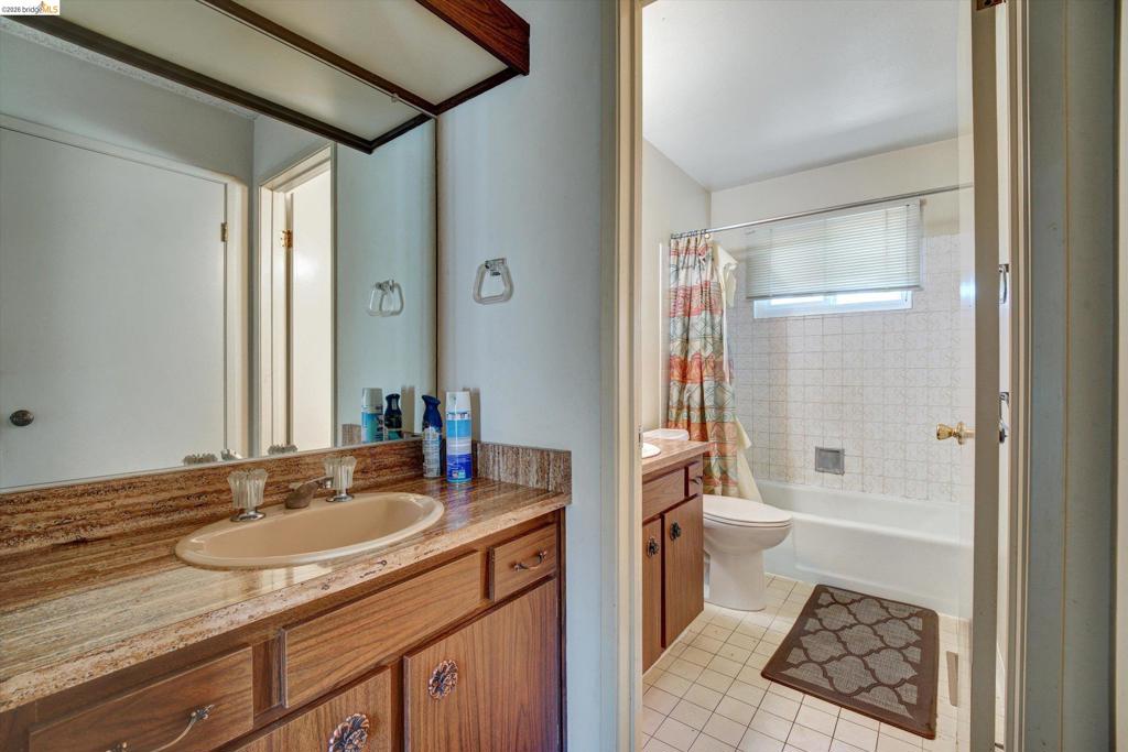 5861 Balmoral Dr Property Photo 34