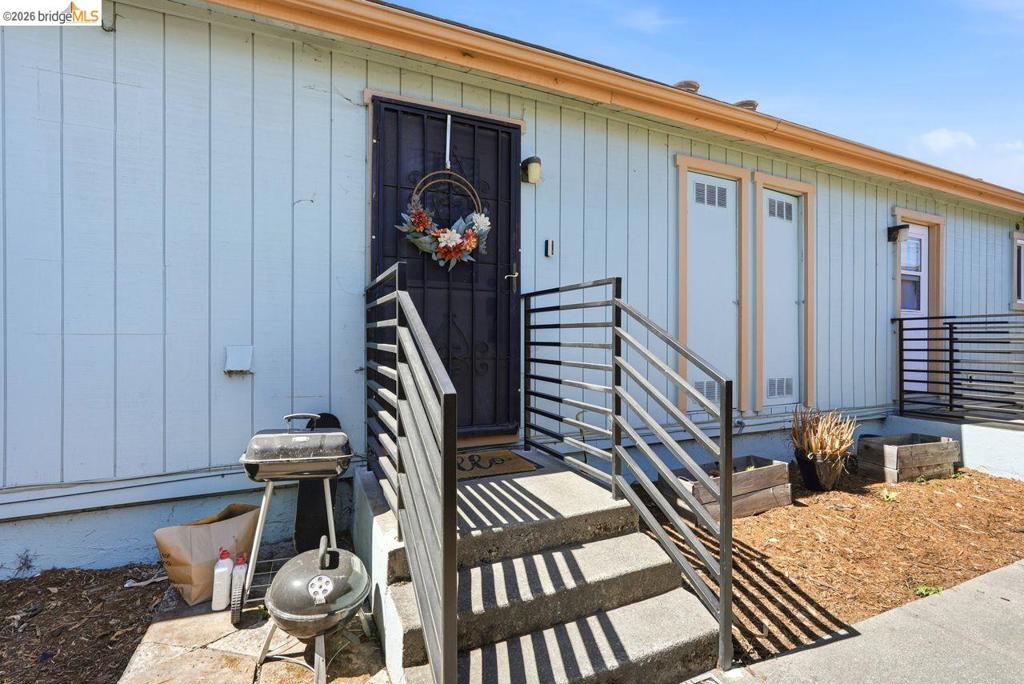 1530 Stuart St Property Photo 8