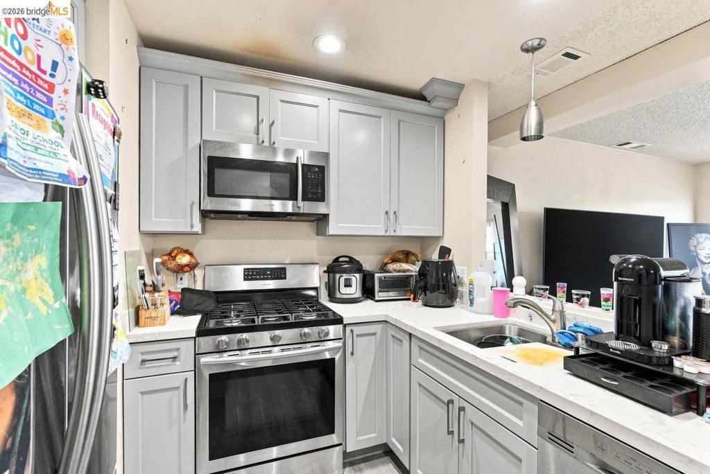 1530 Stuart St Property Photo 17