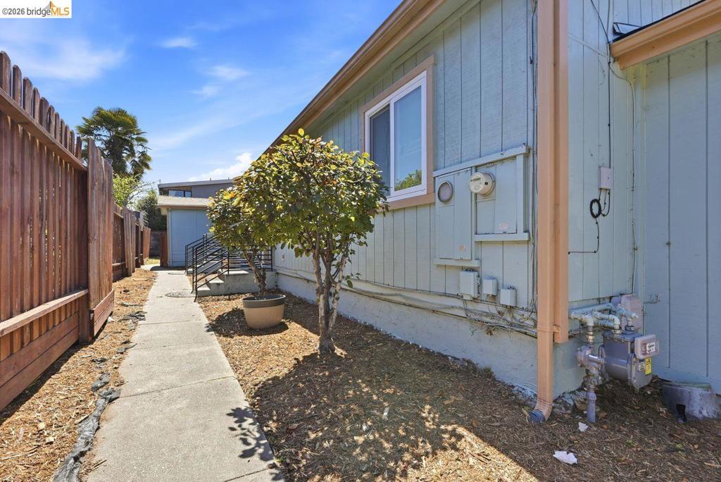1530 Stuart St Property Photo 37