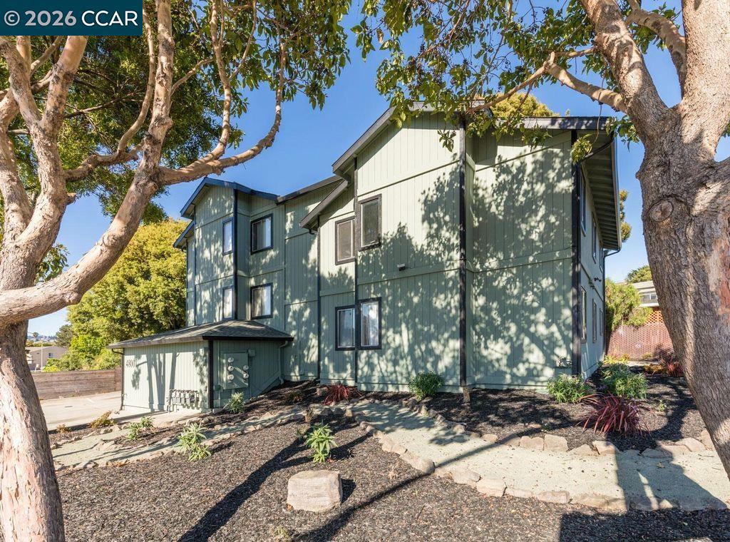 4800 Bayview Ave Property Photo 1