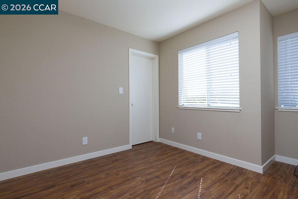 4800 Bayview Ave Property Photo 7