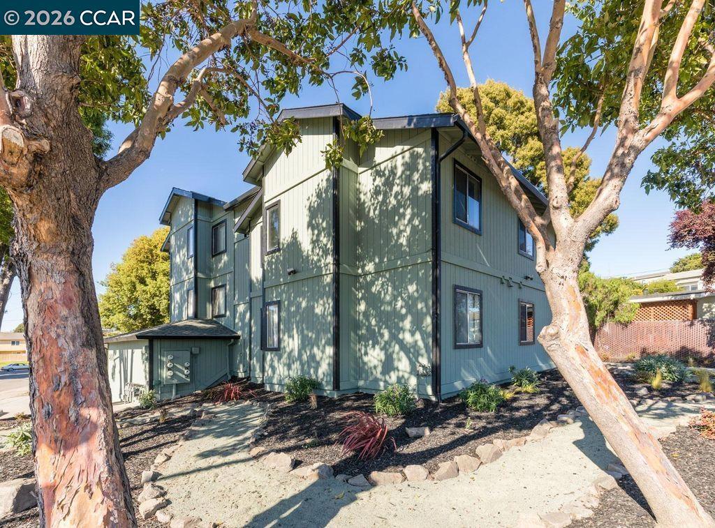 4800 Bayview Ave Property Photo 10