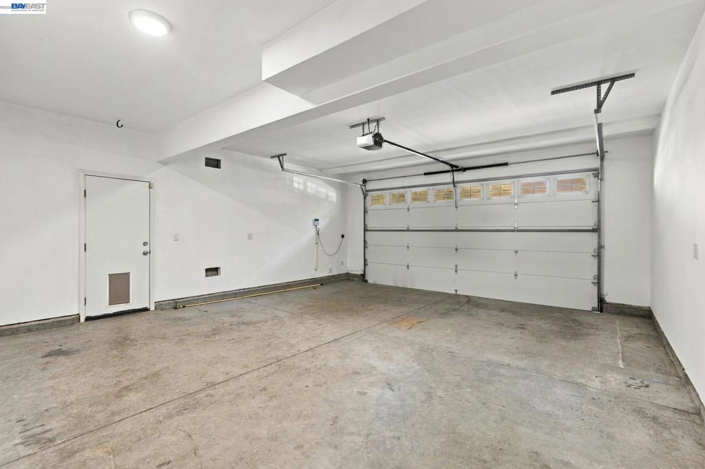 692 W Refinado Way Property Photo 33