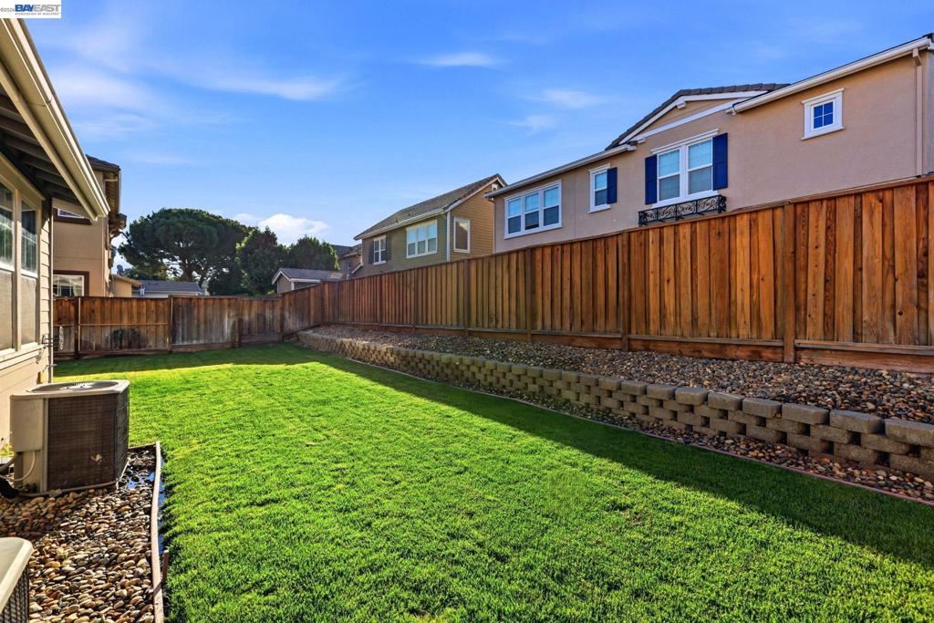 692 W Refinado Way Property Photo 36