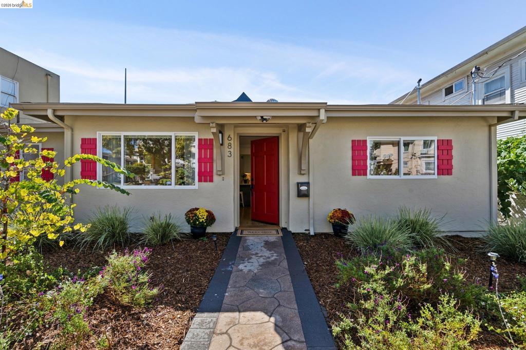 683 Brockhurst St. Property Photo 1