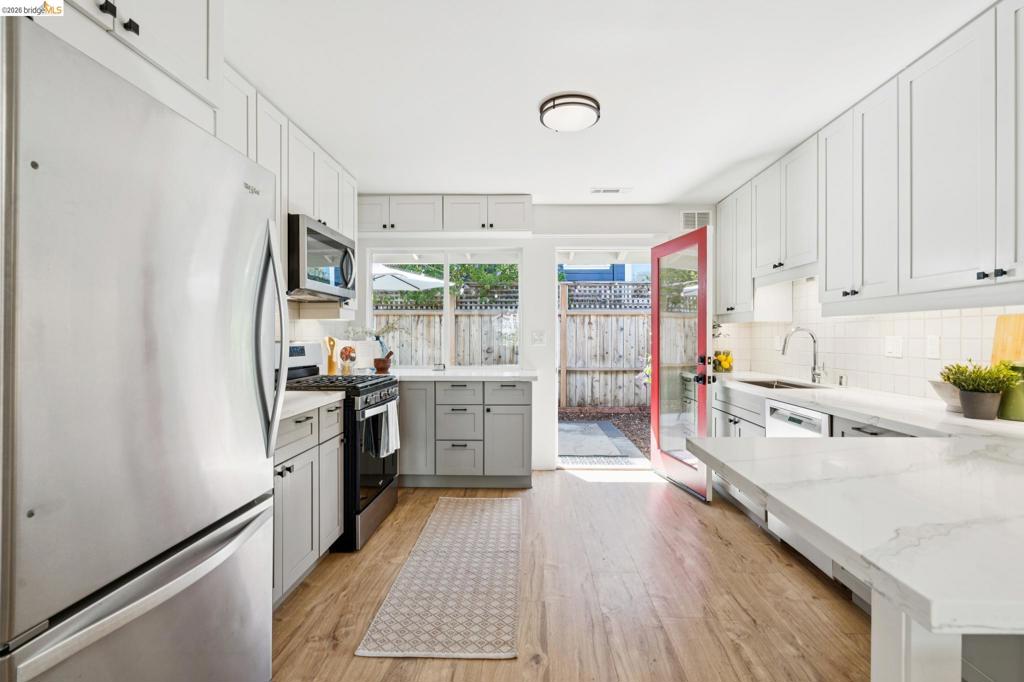 683 Brockhurst St. Property Photo 11