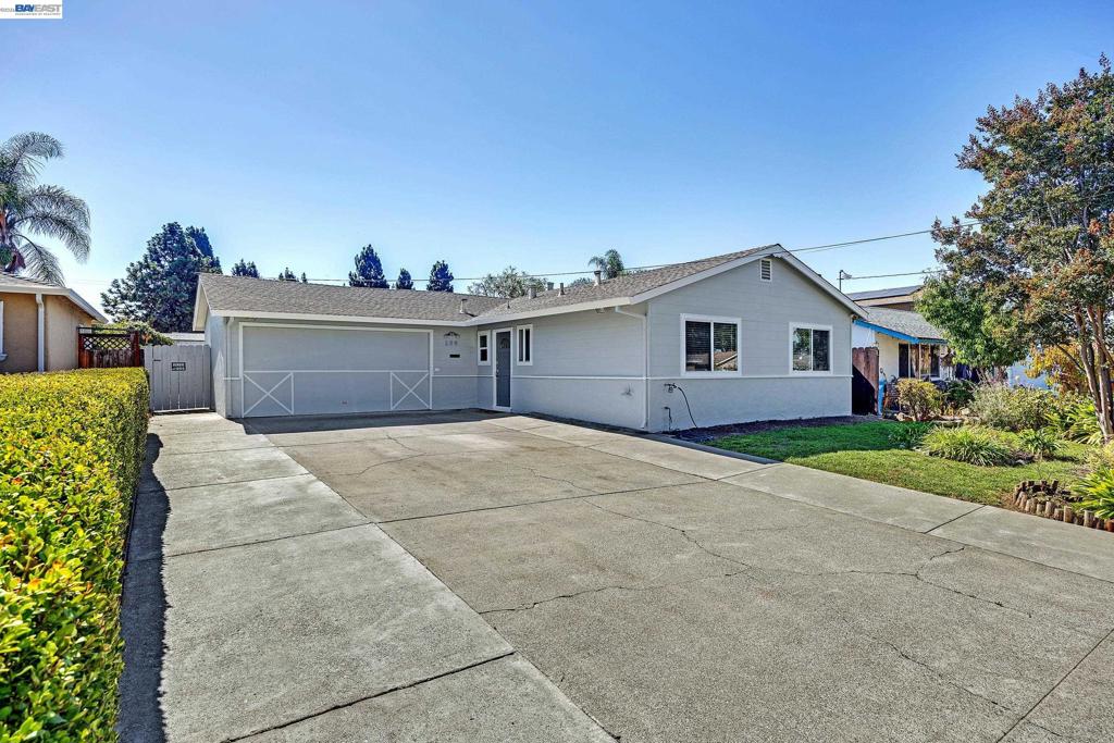 135 Teddy Drive
