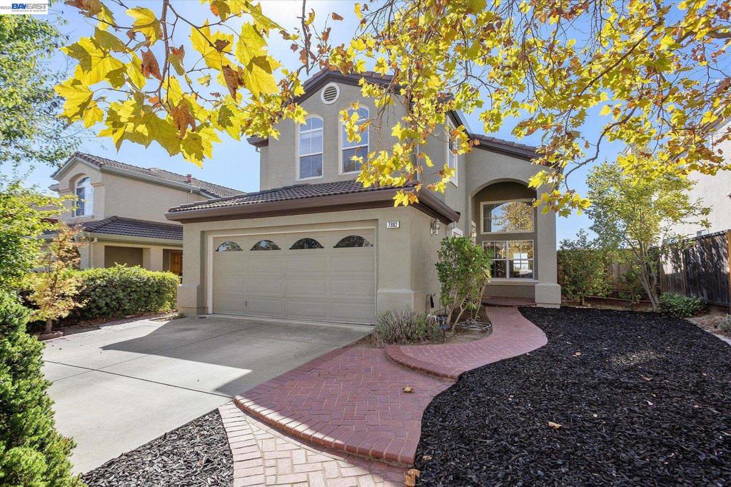 7892 Pineville Cir Property Photo 1