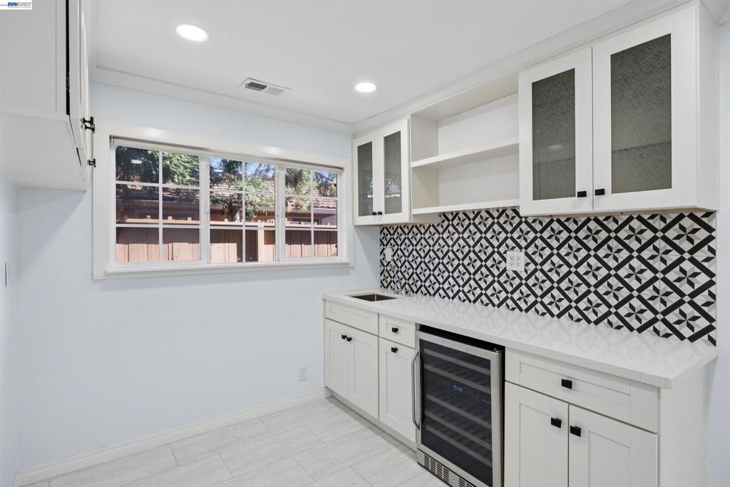 3247 Round Hill Drive Property Photo 39