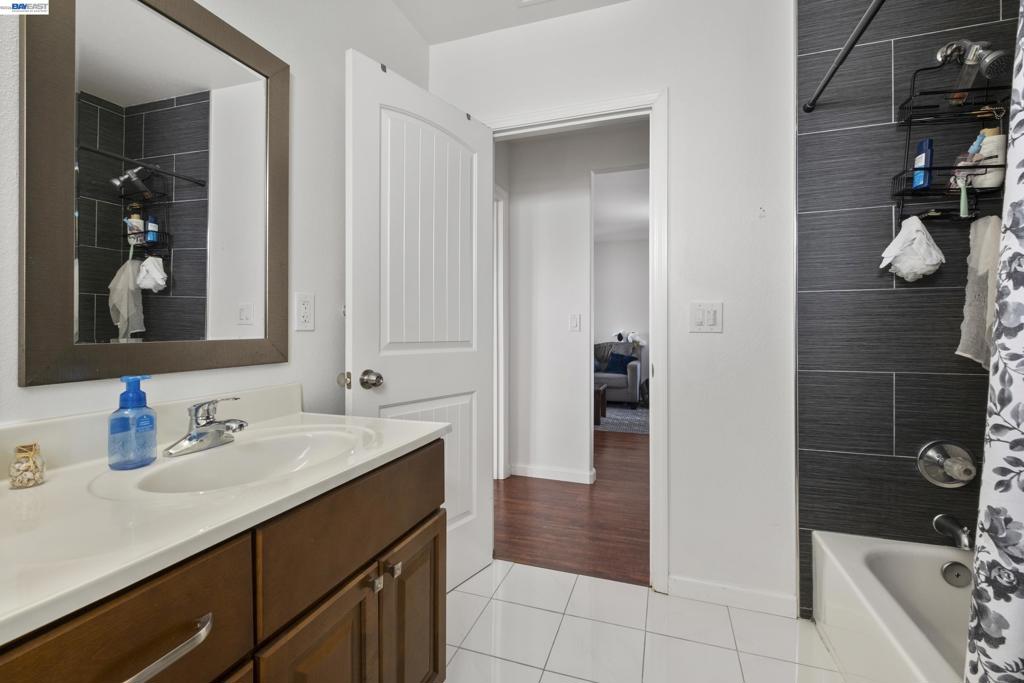 8957 Lawlor St Property Photo 21