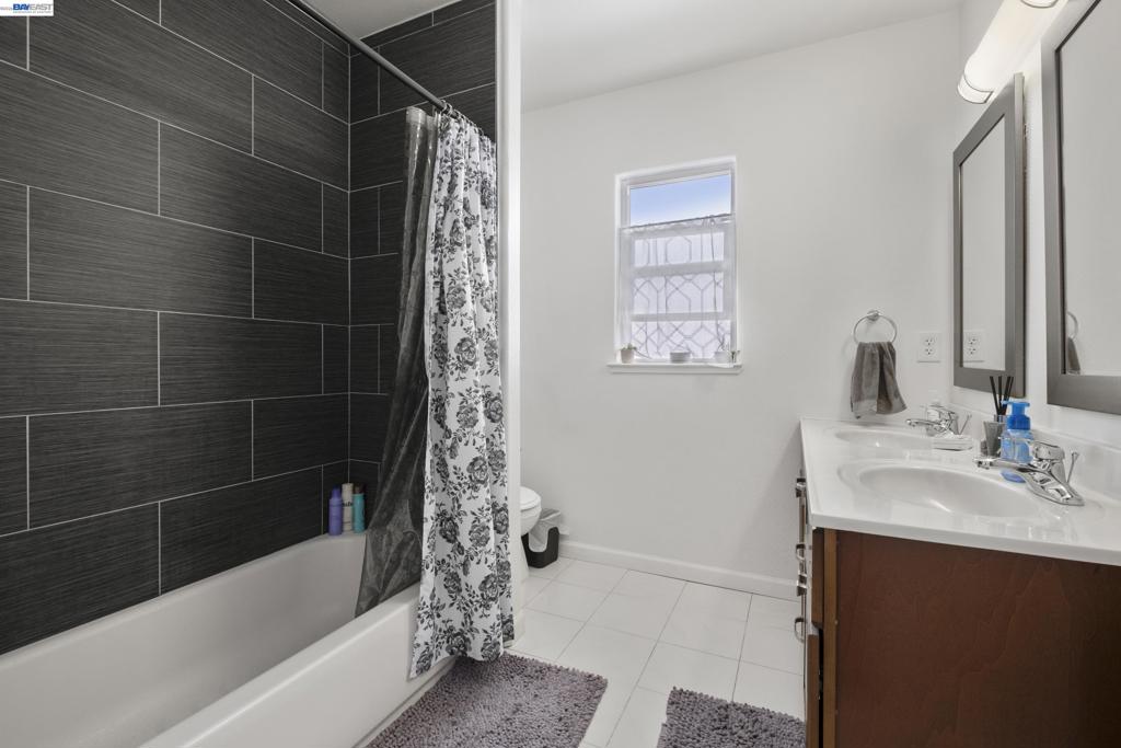 8957 Lawlor St Property Photo 22