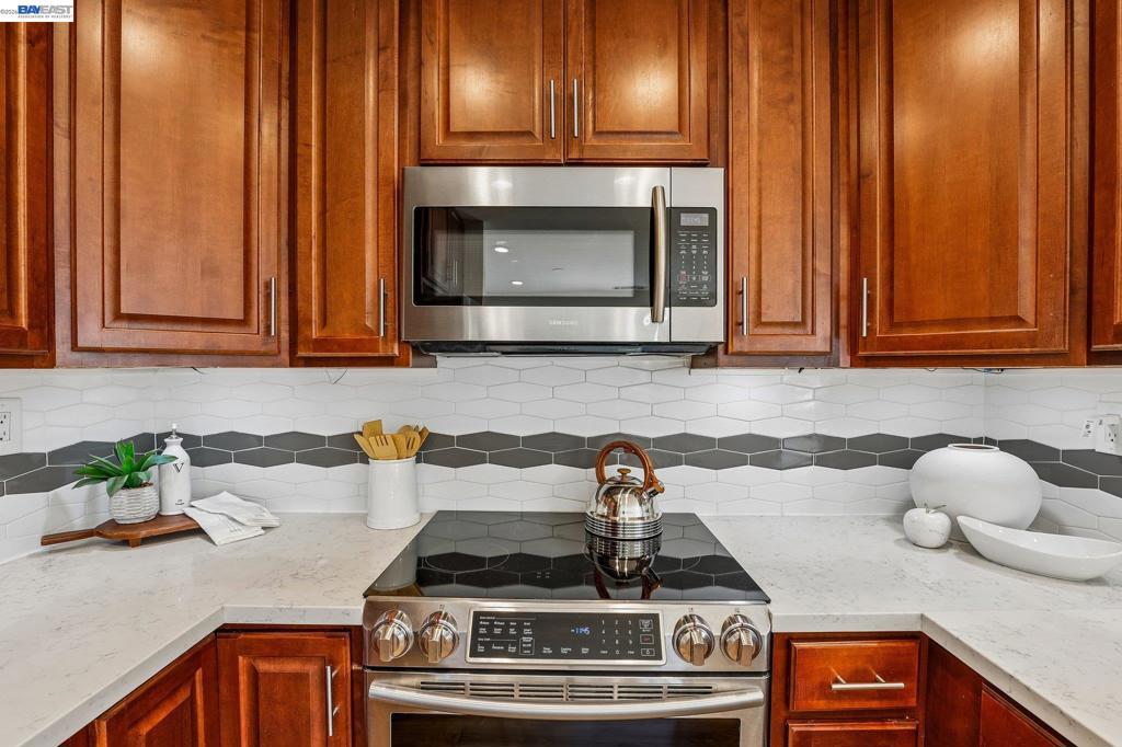 2129 Delucchi Dr Property Photo 12