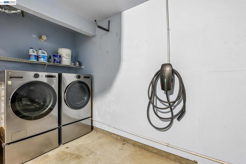 2129 Delucchi Dr Property Photo 24