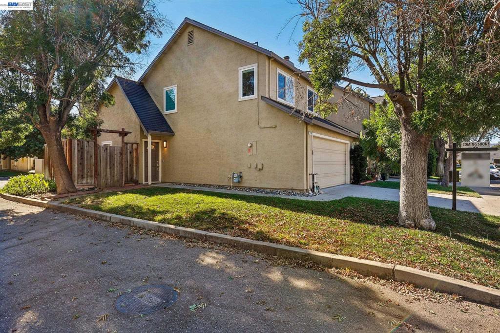 2129 Delucchi Dr Property Photo 32