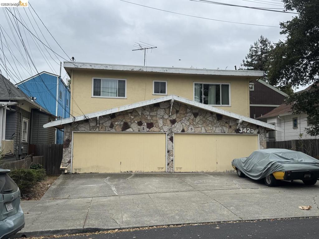 3425 Wilson AVE Property Photo 1