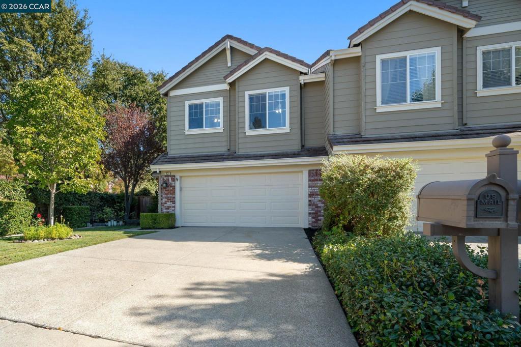 12 Cross Bridge Pl Property Photo 3