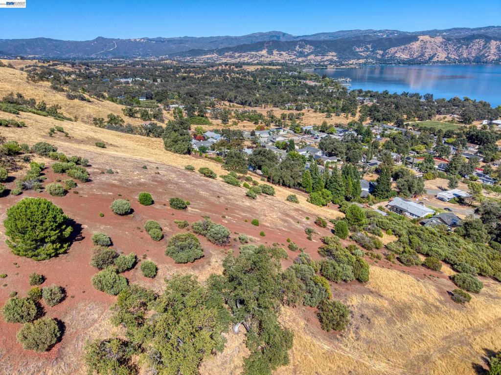 4384 Mountainview Dr Property Photo 4