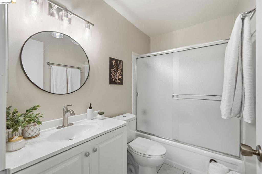 2133 Santa Clara Ave 206 Property Photo 17