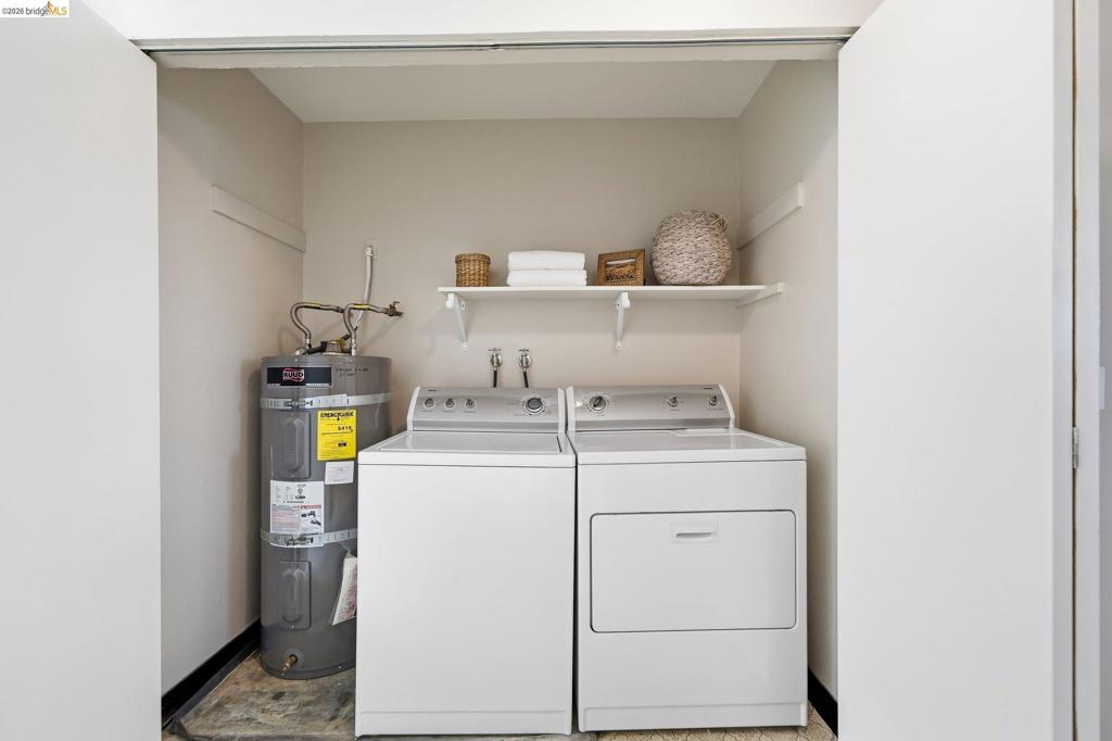 2133 Santa Clara Ave 206 Property Photo 24