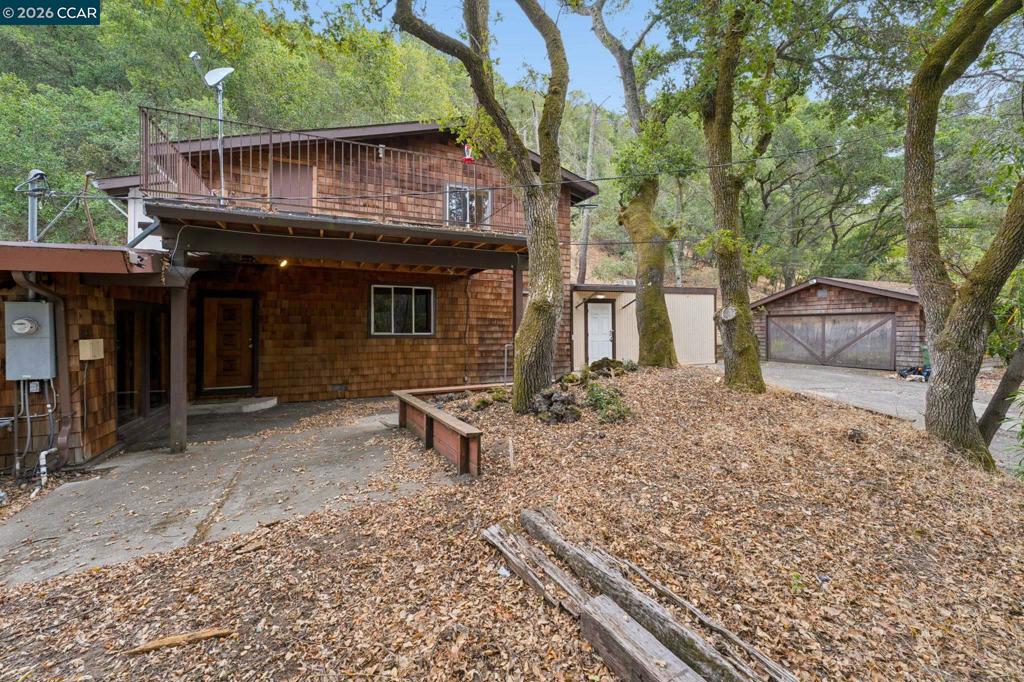 3471 Springhill Rd Property Photo 1