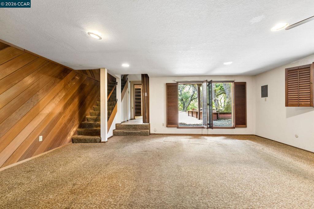3471 Springhill Rd Property Photo 14