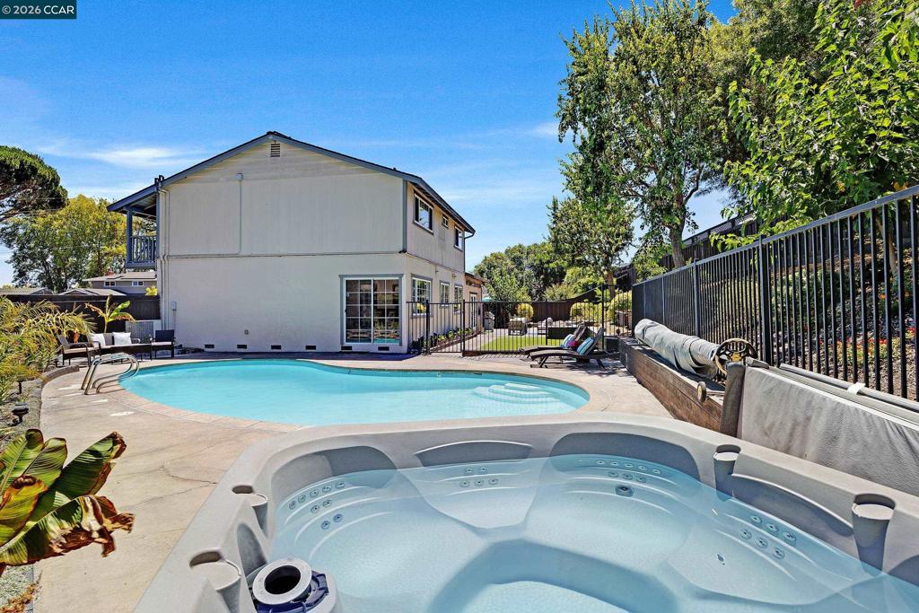 11698 Serra Ct Property Photo 51