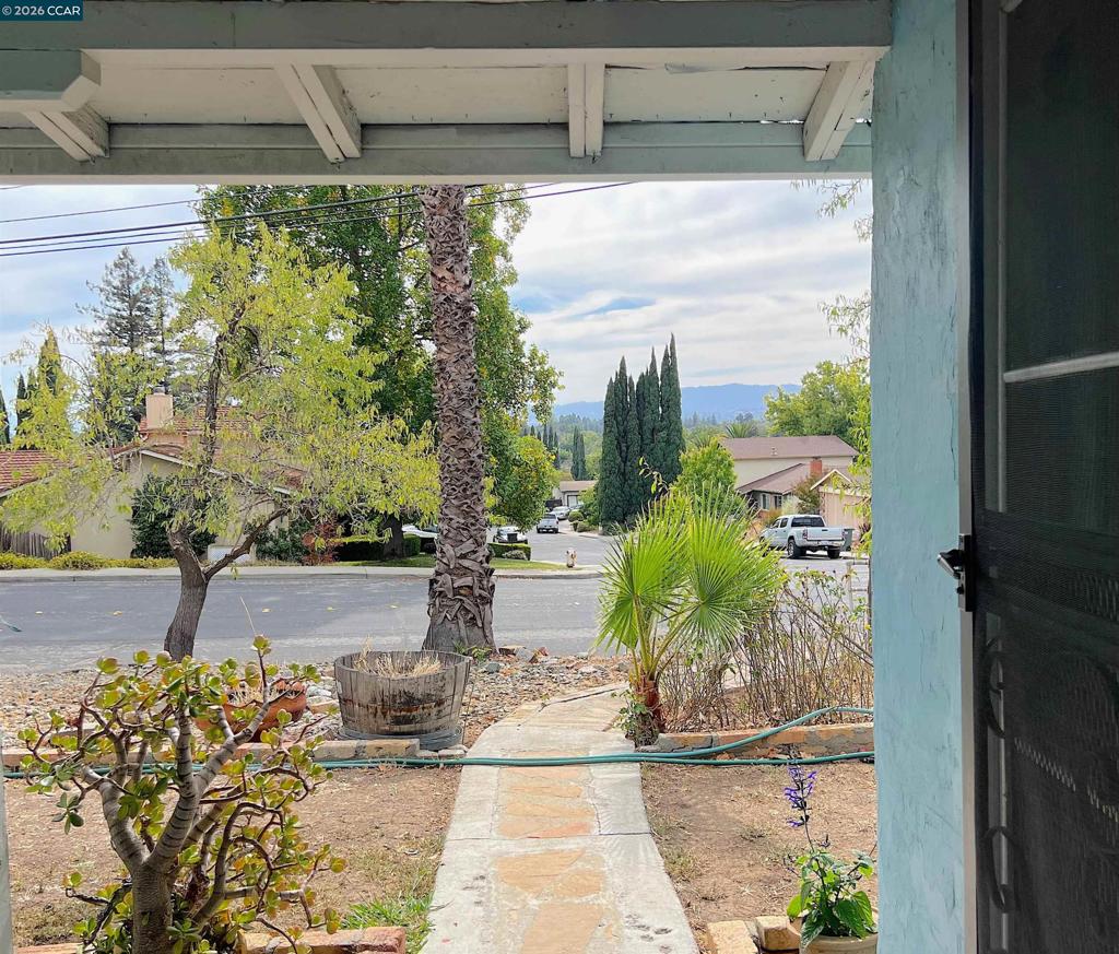 2340 Ranchito Dr Property Photo 7