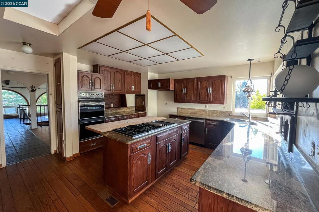 337 Livorna Heights Rd Property Photo 12