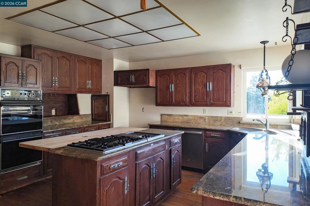 337 Livorna Heights Rd Property Photo 13