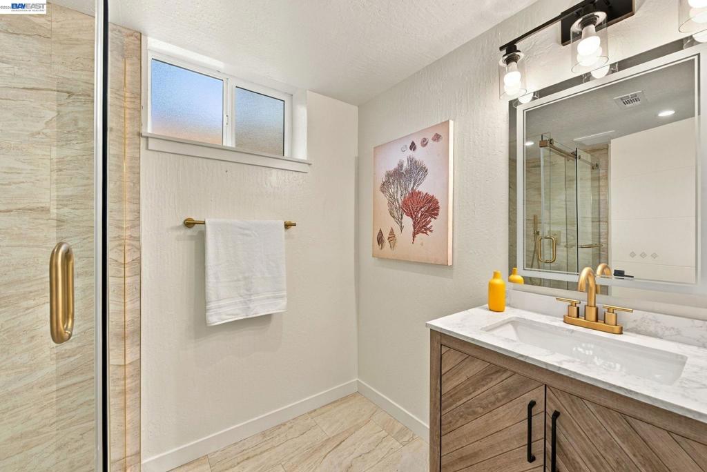 373 Appian Way Property Photo 37