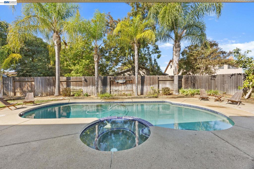 9852 Vista Grande Way Property Photo 33