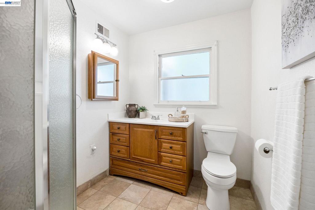 24227 Palomares Rd Property Photo 8