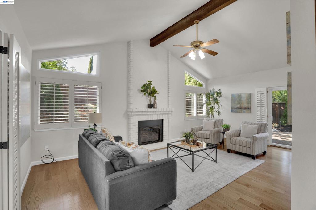 5805 San Carlos Way Property Photo 12