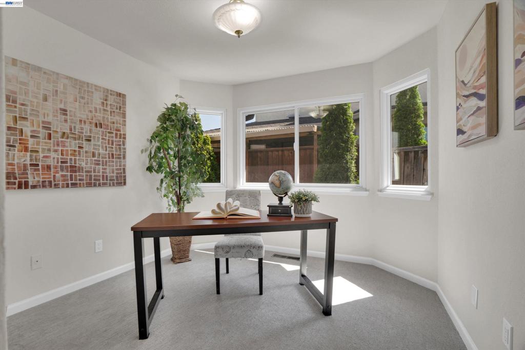 5805 San Carlos Way Property Photo 14