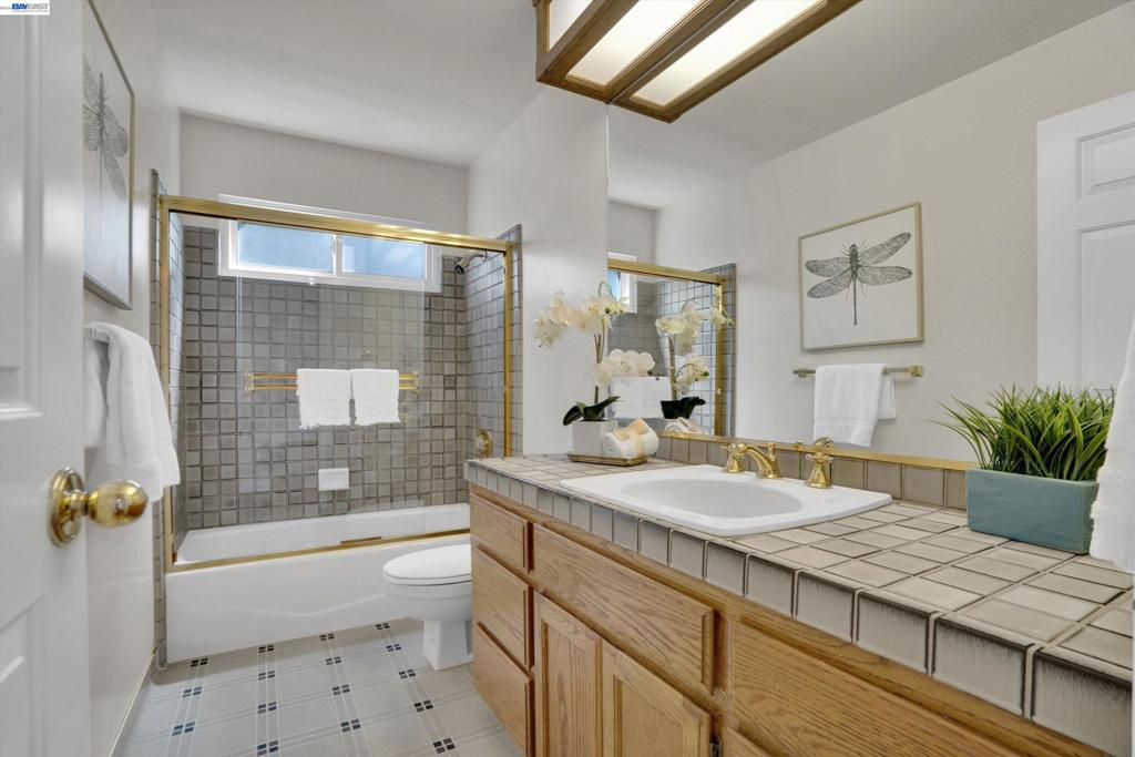 5805 San Carlos Way Property Photo 15