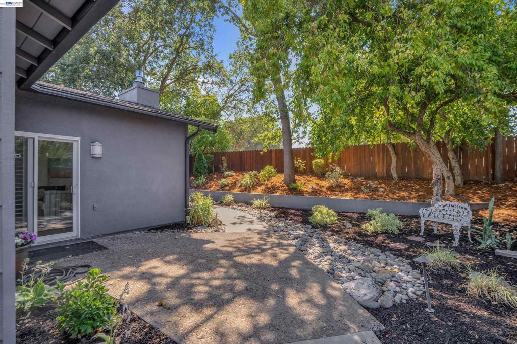 5805 San Carlos Way Property Photo 34