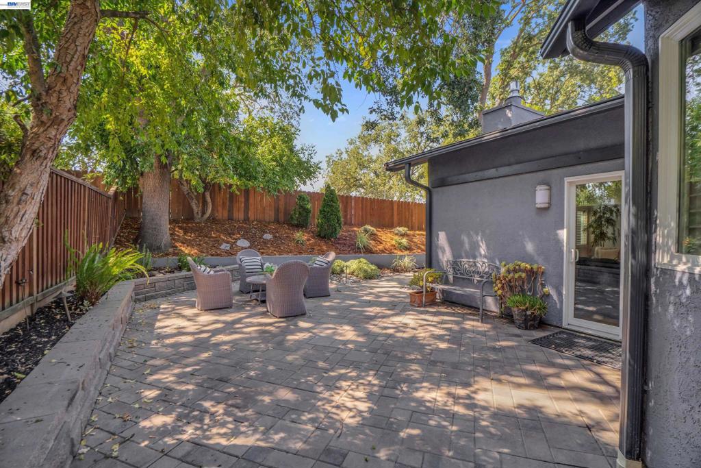 5805 San Carlos Way Property Photo 37