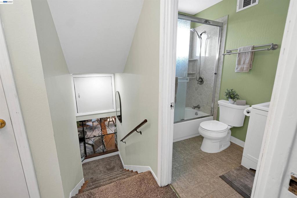 248 Louette Ct Property Photo 32
