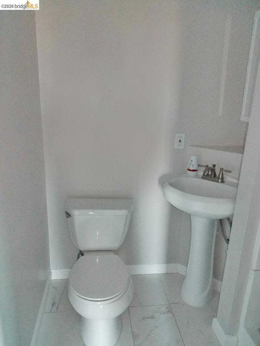 325 Kitty Hawk Rd 304 Property Photo 13