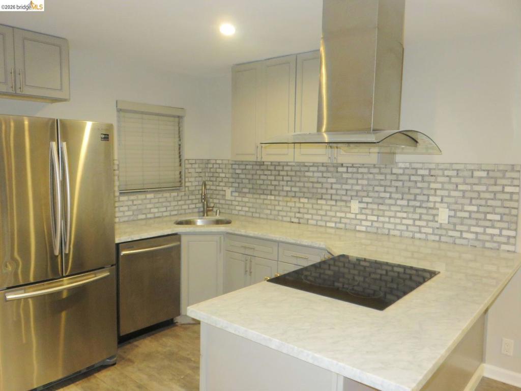 325 Kitty Hawk Rd 304 Property Photo 15