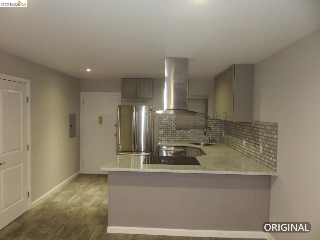 325 Kitty Hawk Rd 304 Property Photo 18