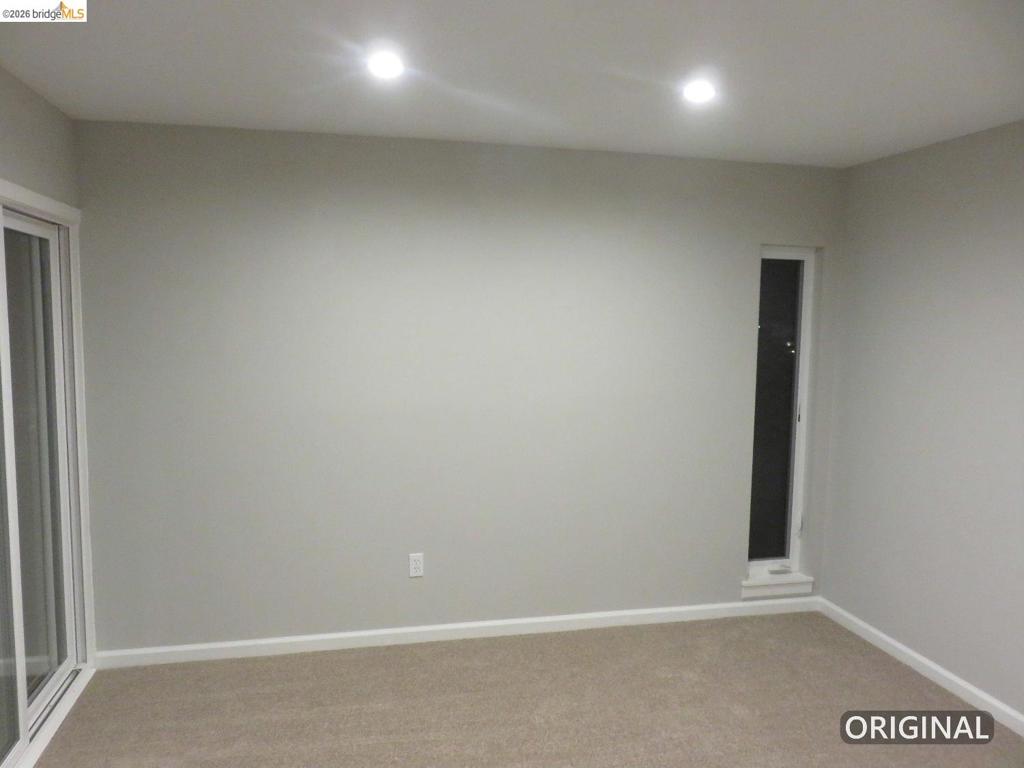 325 Kitty Hawk Rd 304 Property Photo 23