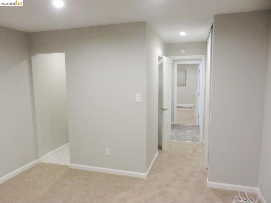 325 Kitty Hawk Rd 304 Property Photo 24