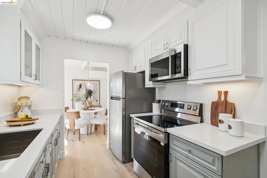 1321 Sunset Loop Property Photo 11